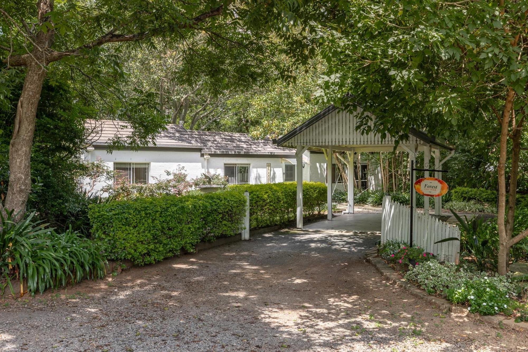 Homewood Country house *